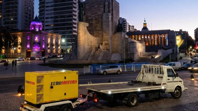 Energía continua para eventos en Rosario: cómo elegir grupos electrógenos confiables. Fotografía editorial relacionada con grupos electrógenos para eventos en Rosario. publicada en