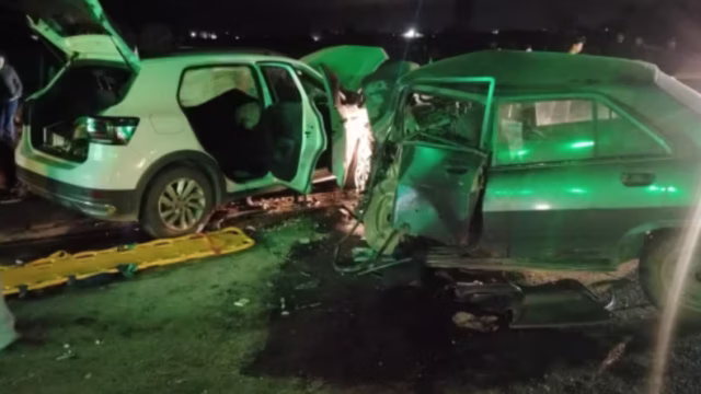 Árbitro de fútbol murió tras un choque frontal en una ruta de Mendoza. Fotografía editorial relacionada con árbitro de fútbol en Mendoza. publicada en Netaware