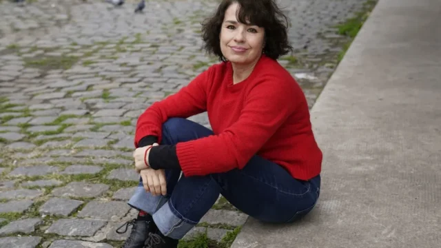 Betina González: la literatura como educación de la sensibilidad. Imagen destacada sobre literatura como educación. publicada en Netaware