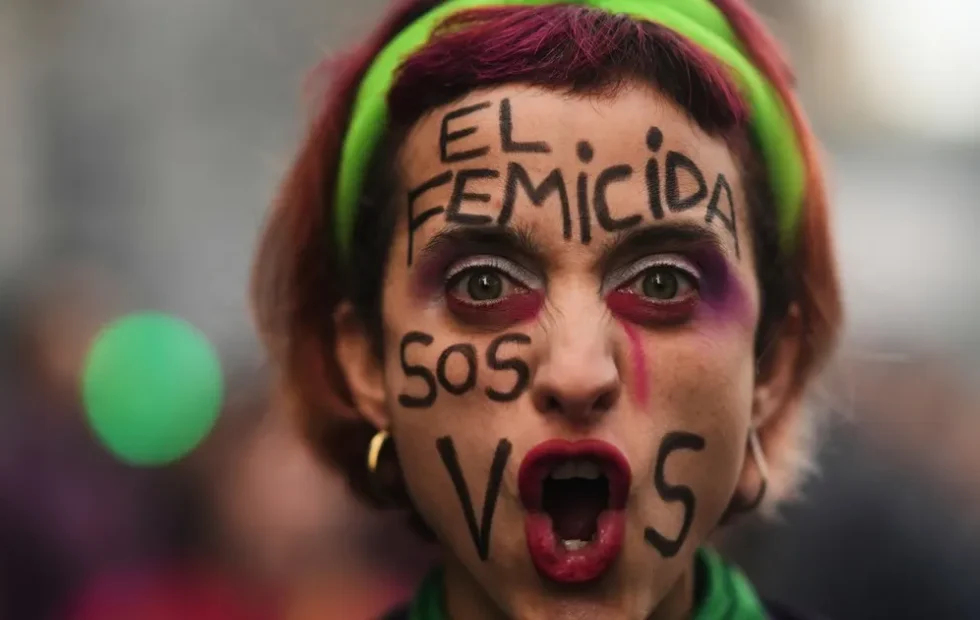 Bienestar de las mujeres: entre la baja de femicidios y el ajuste estatal. Imagen destacada sobre bienestar de las mujeres. publicada en Netaware