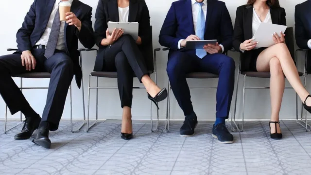 Empleo en Estados Unidos cae y la Fed demora el debate sobre las tasas. Imagen destacada sobre empleo en Estados Unidos. publicada en Netaware