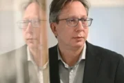 Ferrán Barenblit imagina una nueva era para la Bienal de Shanghái. Fotografía editorial relacionada con Bienal de Shanghái 2027. publicada en Netaware