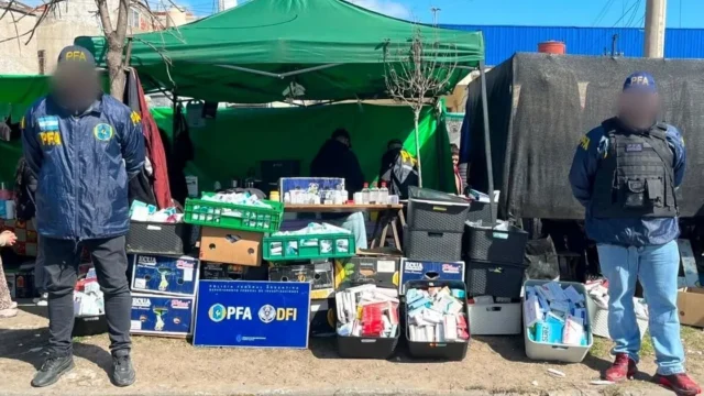 Medicamentos ilegales: nueve imputados por vender antibióticos en una feria. Fotografía editorial relacionada con medicamentos ilegales en feria. publicada en Netaware