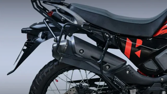 Baúles laterales en moto: claves para elegir soportes compatibles. Imagen destacada sobre baúles laterales en moto. publicada en Netaware