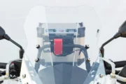 Benelli TRK 502X: cómo elegir protección frontal para viajar. Fotografía editorial relacionada con protección frontal Benelli TRK 502X. publicada en Netaware