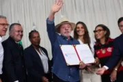Brasil convierte al fútbol femenino en una política de Estado antes del Mundial 2027. Fotografía editorial relacionada con profesionalización del fútbol femenino. publicada en Neta