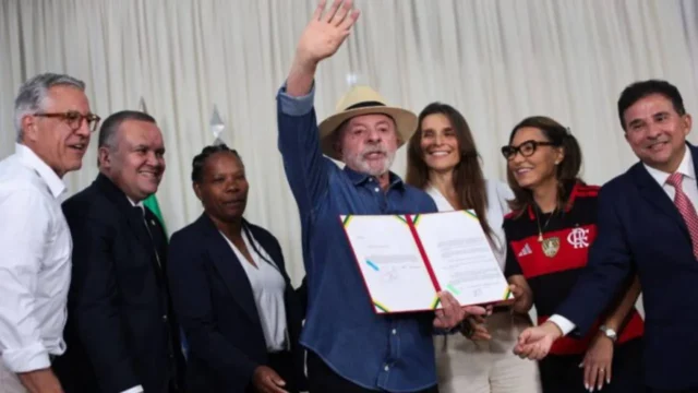 Brasil convierte al fútbol femenino en una política de Estado antes del Mundial 2027. Fotografía editorial relacionada con profesionalización del fútbol femenino. publicada en Neta