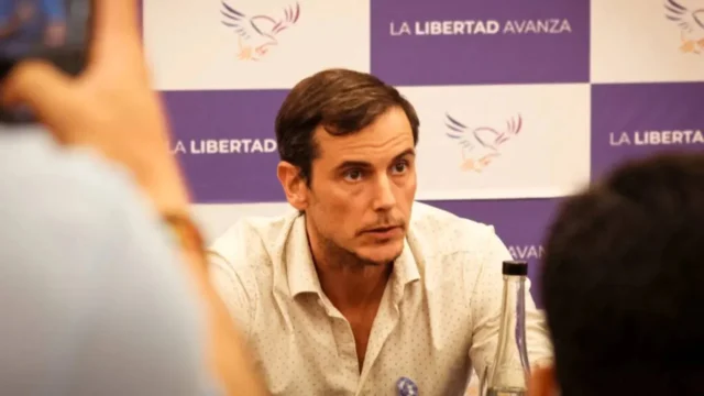 El debate por los subsidios deportivos expuso el pasado de Diego Hartfield. Fotografía editorial relacionada con subsidios deportivos Hartfield. publicada en Netaware