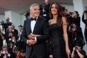 Looks de Venecia: el glamour que reunió a Clooney y Penélope Cruz. Imagen destacada sobre looks de Venecia. publicada en Netaware