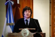 Milei negó la recesión y defendió la creación de empleo y la suba salarial. Imagen destacada sobre Milei negó la recesión. publicada en Netaware