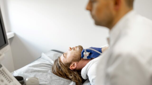 Aterosclerosis temprana: por qué las placas aparecen antes de los 30. Imagen destacada sobre aterosclerosis temprana. publicada en Netaware