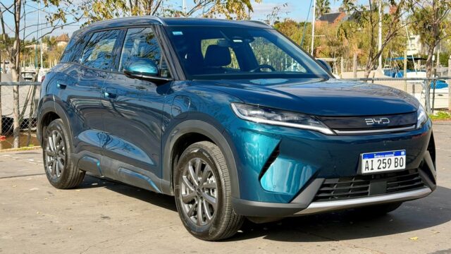 BYD y Chery recortan hasta US$ 3.400 en cuatro SUV. Fotografía editorial relacionada con rebajas de BYD y Chery. publicada en Netaware