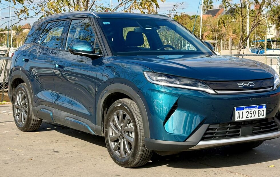 BYD y Chery recortan hasta US$ 3.400 en cuatro SUV. Fotografía editorial relacionada con rebajas de BYD y Chery. publicada en Netaware