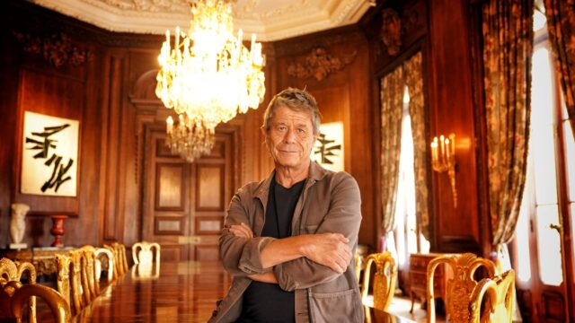 Emmanuel Carrère llenó Buenos Aires y explicó su literatura de lo real. Fotografía editorial relacionada con Emmanuel Carrère en Buenos Aires. publicada en Netaware