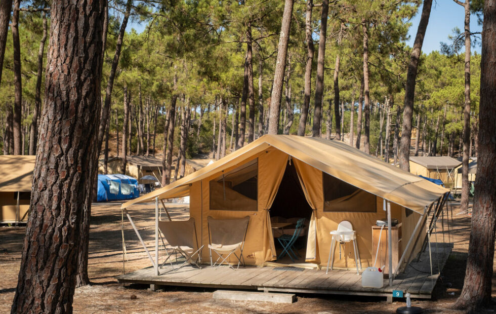 Huttopia abrirá en Mar Azul su primer camping de América Latina. Fotografía editorial relacionada con camping Huttopia en Mar Azul. publicada en Netaware