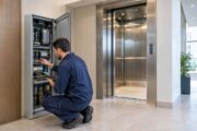 Modernización de ascensores: cómo decidir qué actualizar. Imagen destacada sobre modernización de ascensores. publicada en Netaware