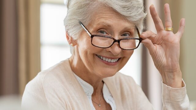 NAD+ y vitaminas: qué pueden demostrar realmente los suplementos de longevidad. Imagen destacada sobre suplementos de longevidad. publicada en Netaware