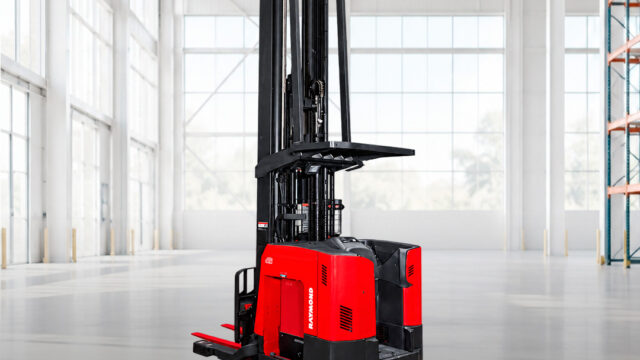 Raymond 7730: Silcar informa disponibilidad para venta y alquiler. Fotografía editorial relacionada con Raymond 7730 venta y alquiler. publicada en Netaware